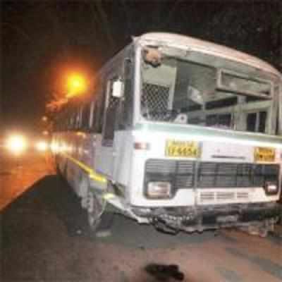 Driver loses control of ST bus, jumps out