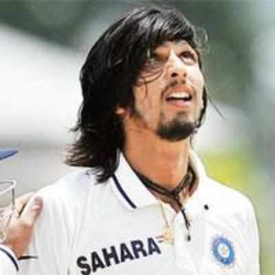Ishant's double-strike leaves Windies struggling at 82/5 at lunch