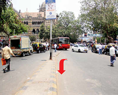 Elevated path to end conflict between walkers, cars at CST
