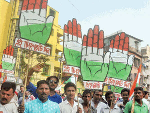 Karnataka election 2018: Congress cries foul at I-T notice to chief secretary