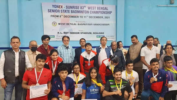 Ayan Paul, Uthsava Palit emerge champions in 83rd WB Senior State Badminton meet