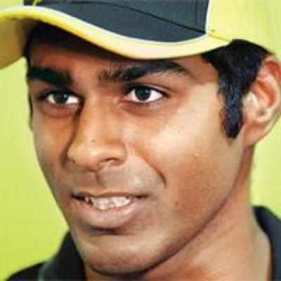 Chandhok to test with Team Lotus