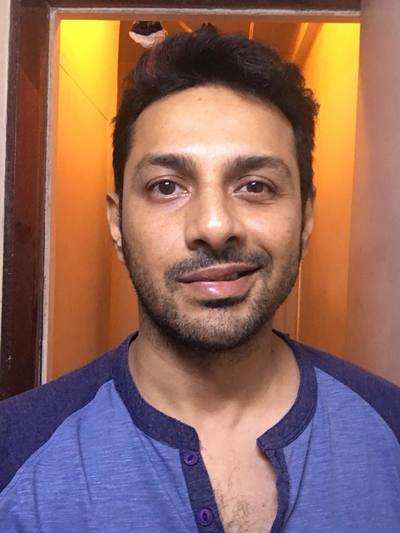 Simran writer Apurva Asrani opens up on his struggle with Bell's Palsy in Facebook post