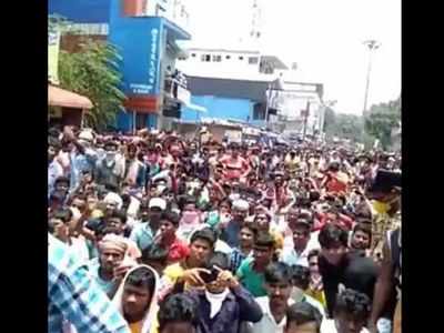Kerala: Migrant workers in Kottayam seek to return to their native places