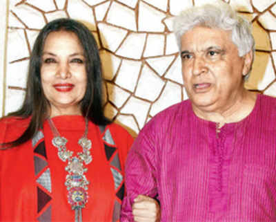 B-townies celebrate Javed Akhtar's 72nd birthday