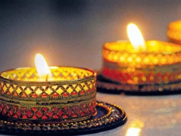 Try glass and paper diyas this Diwali