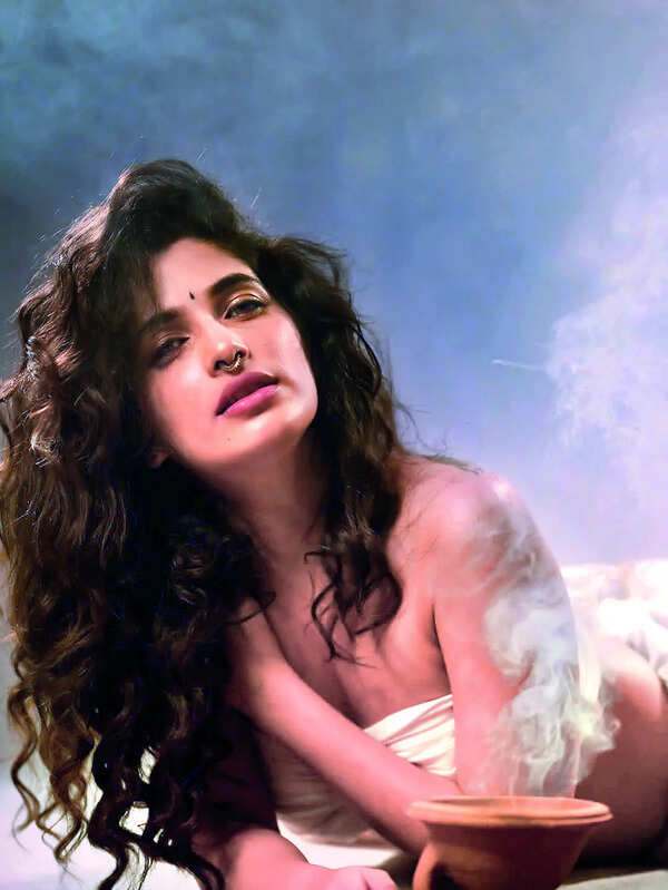 An actor must be malleable to pull off any kind of role: Thejaswini Sharma