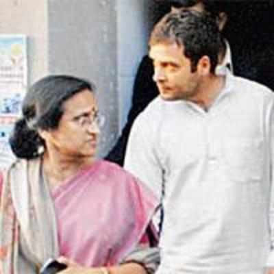 Rape politics: Rahul visits Banda victim