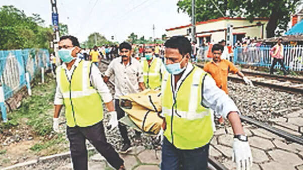 6 labourers working on rail power project electrocuted in Jharkhand