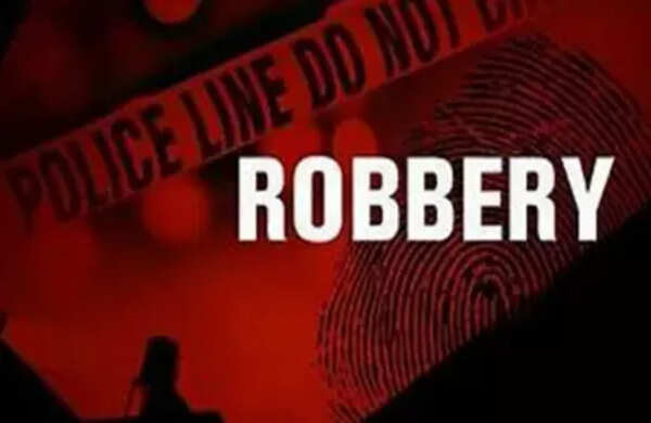 Robber held after failed bid to loot cash van outside bank