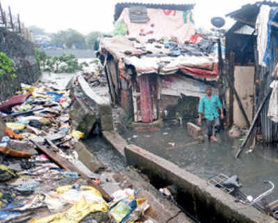 Kurla residents camp in school as Mithi’s level rises