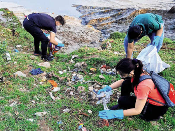 Surat youth on mission to clean city