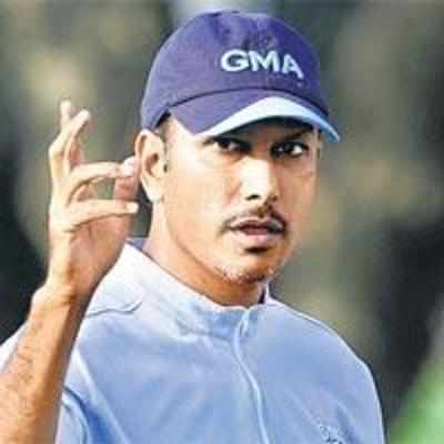 Jeev closes in on Major dream