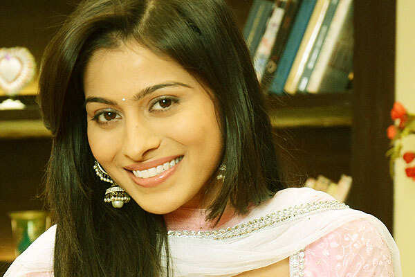 B'day girl Aparna Dixit's 'October' connection