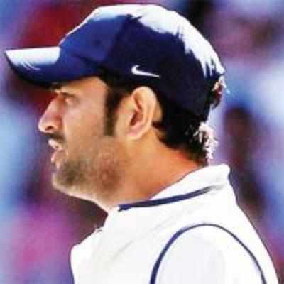 Our batting line-up flopped, says Dhoni