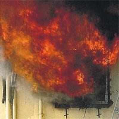 Fire at Byculla industrial estate claims 10 lives