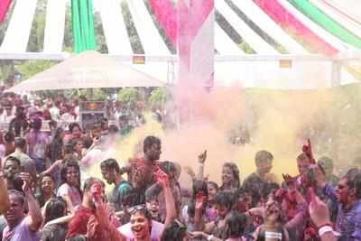 Happy Holi 2017: Mumbaikars, here you can celebrate the festival of colour