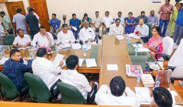 KCR stuns with 50-day proposal for winter session of Assembly
