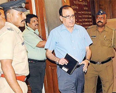 Now, BMC chief under fire for sidelining corporators