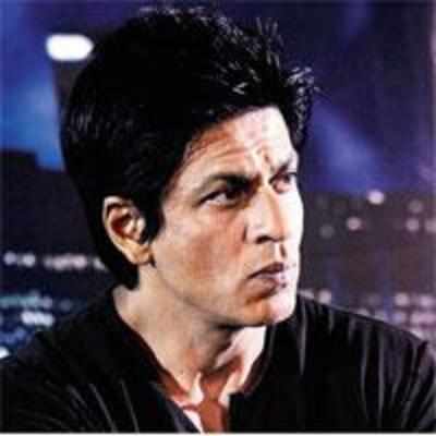 SRK plays watchman