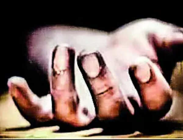 Woman’s body brought to hospital, strangulation marks lead to police probe