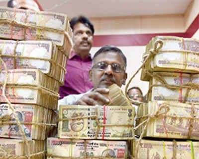 RBI allows banks to deposit old notes directly with its offices