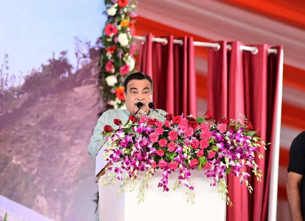 Delhi-Doon e-way to be extended to Mussoorie: Gadkari