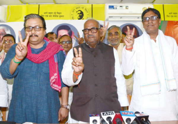 Bihar exit poll 2015: Social media predicts results before exit poll forecasts
