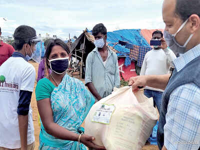 NGO helps the helpless during covid crisis