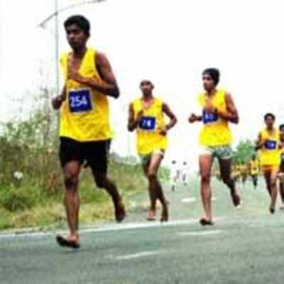 Barefoot half marathon evokes a record 306 entries