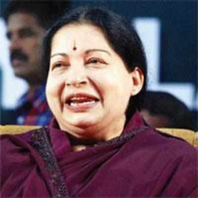 Jaya wants '˜scam-hit' Maran out of cabinet
