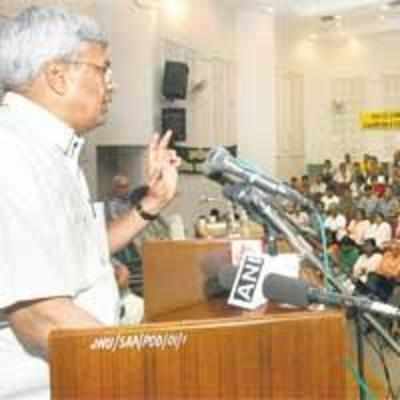 Karat threatens UPA with Left hook