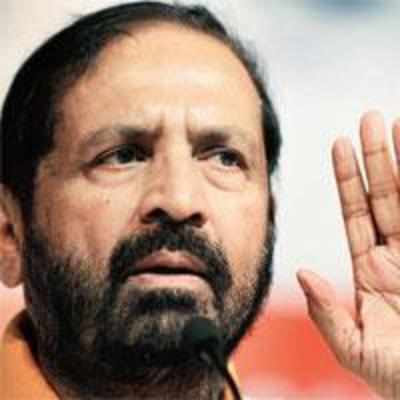 Kalmadi told to file Parliament presentee record