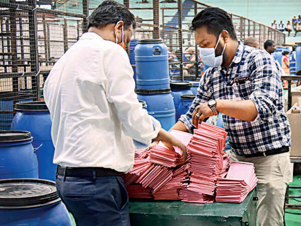 Poll code: GHMC official, 6 others get notices