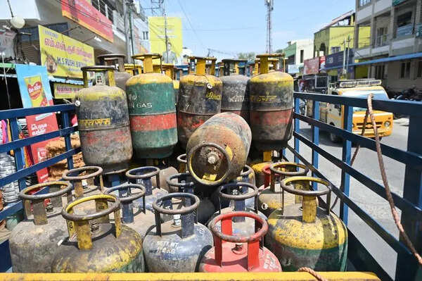 Civil supplies-CID police intensify crackdown on LPG hoarding in Coimbatore