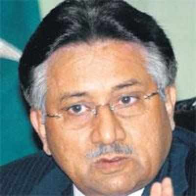 6 charged with attempt to assassinate Musharraf