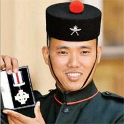 Queen honours Gurkha who killed 30 Taliban in Afghanistan