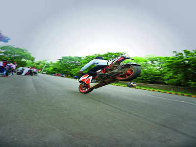 Bike stunts turn fatal,  2 boys dead