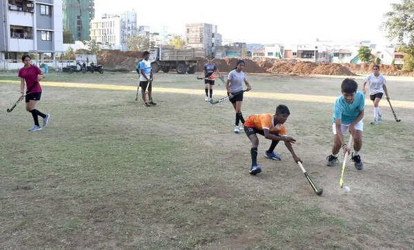 Cradle of Guj hockey cries for practice ground