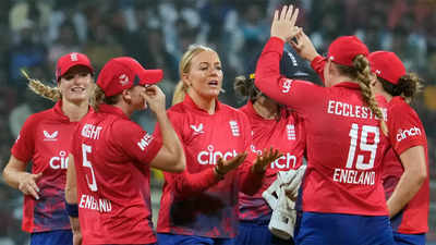 India Women vs England Women Highlights, 3rd T20I: India deny England a  clean sweep with five-wicket victory - The Times of India