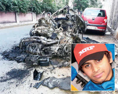 Racer, wife charred to death in mishap