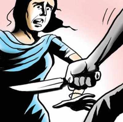 Bengaluru: Employee of finance firm stabs woman for refusing his physical advances; victim is critical