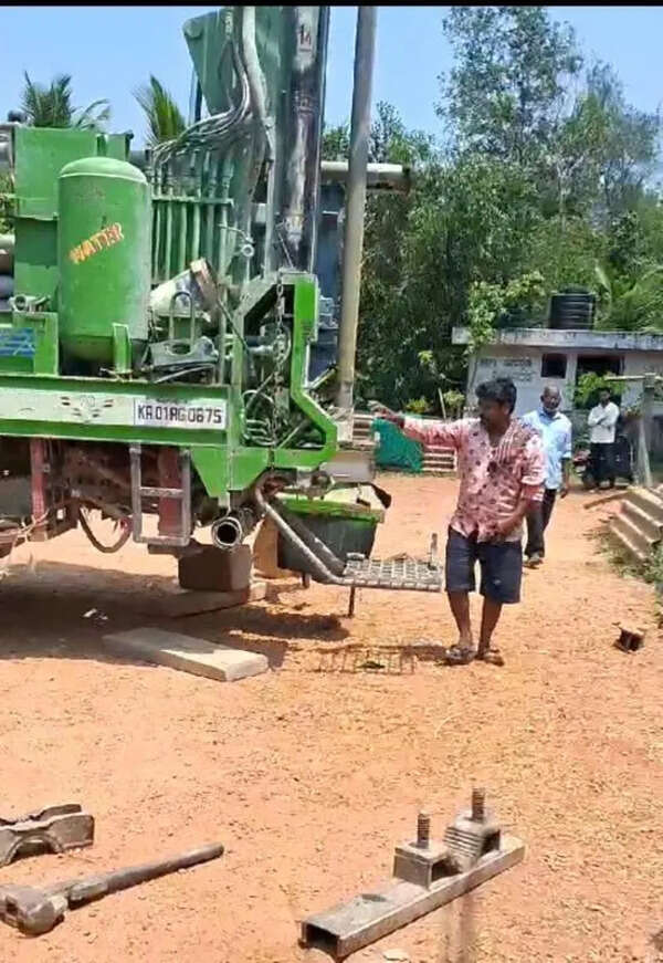 Private borewells tapped to meet drinking water needs in Dharwad dist