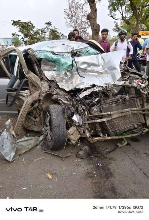 Four of a family killed in car-truck collission in Ahilyanagar