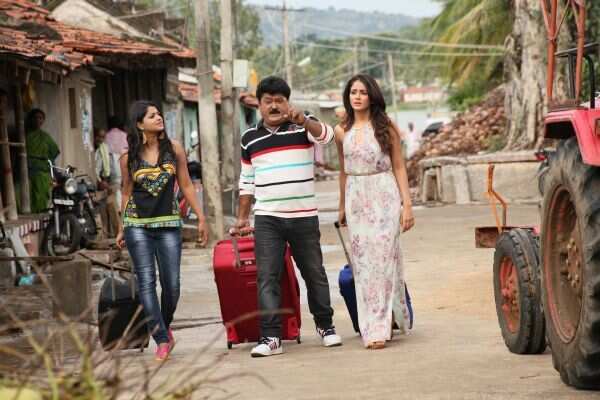 Reasons to watch Vaastu Prakaara