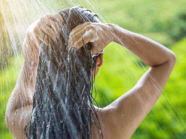 Micellar shampoo for a healthy scalp and revived hair