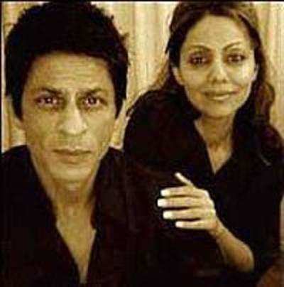 SRK-Gauri get protective in Mannat