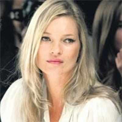 Kate Moss puts love nest on sale