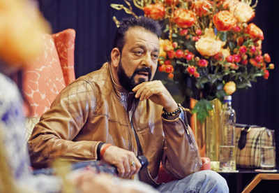 Bombay High Court to Maharashtra government: How could jail officials judge Sanjay Dutt's good conduct in two months?