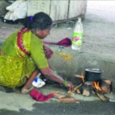 Hawkers out, beggars in under SATIS deck